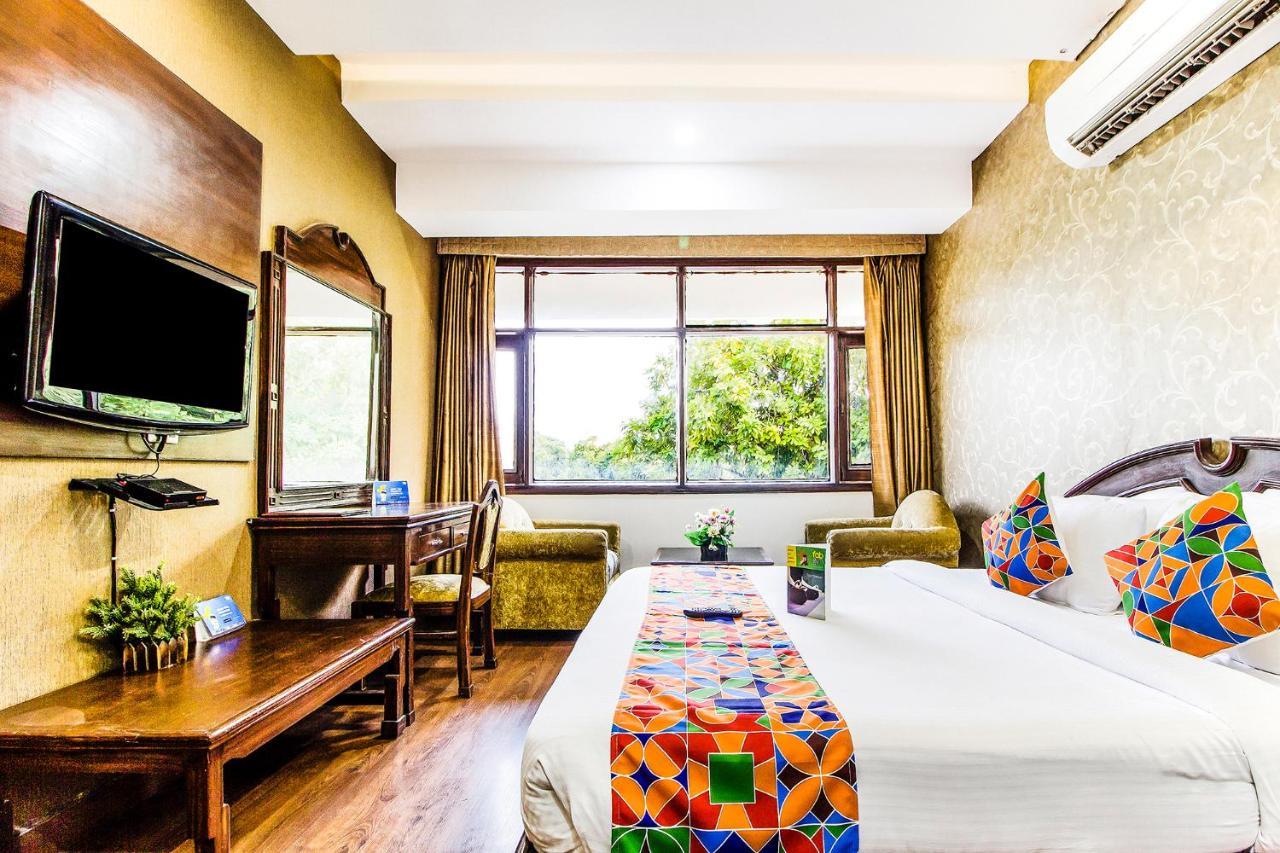 Fabhotel Le Monarque Chandīgarh Exterior foto